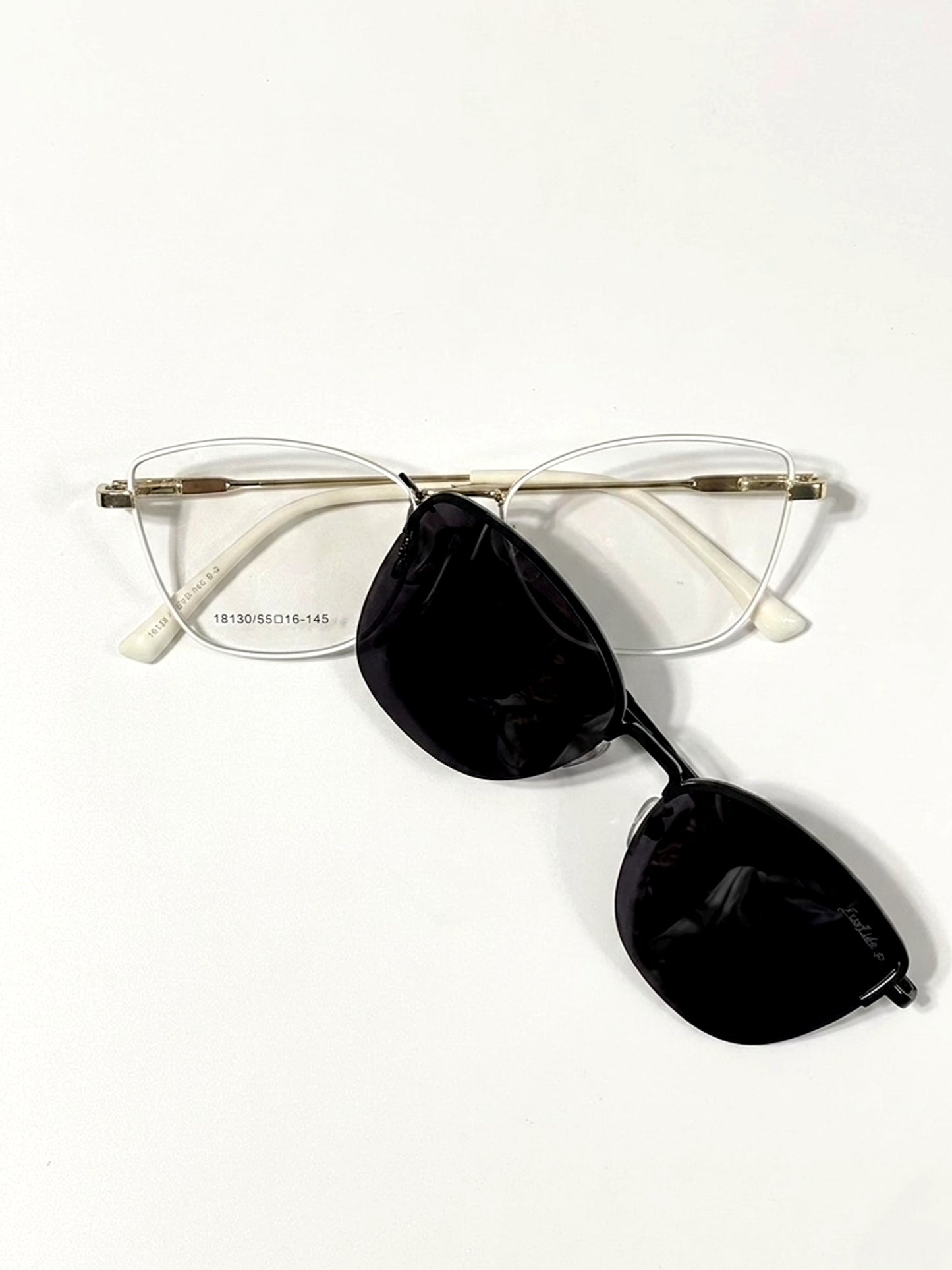 Lunettes élégantes 2 en 1 avec clip solaire polarisé + boîte offerte